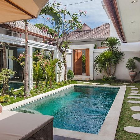 Two Lizards Beach Villas Sanur  Exterior photo